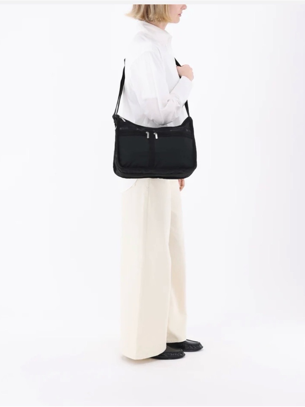 LeSportSac Deluxe Everyday Bag. Classic Black Shoulder Bag with Adjustable Strap